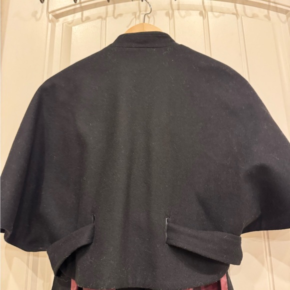BCBGMaxAzria Black Wool Blend Military Cape Style Jacket w Long Front. Size XS - Picture 4 of 9